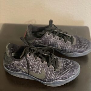 Kobe XI Elite Low basketball shoes